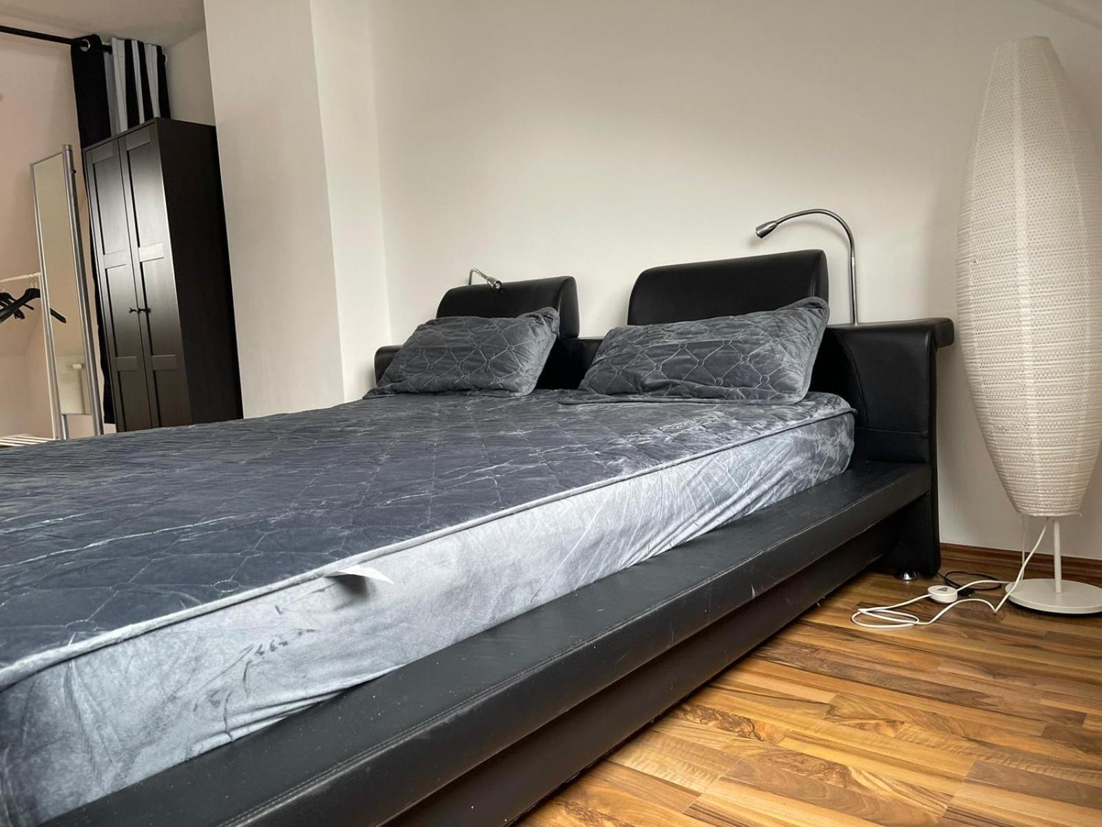Luxurioeses Zimmer 10Min Zum Universitaet 카셀 외부 사진